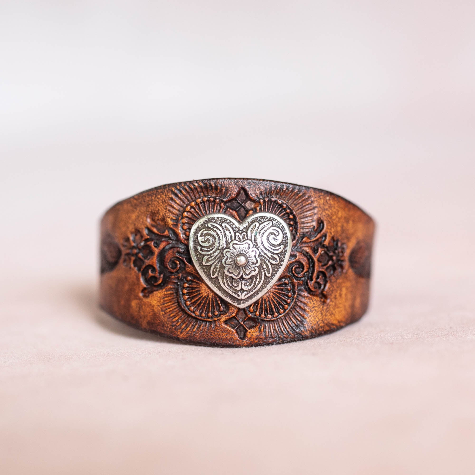 Western Heart Cuff