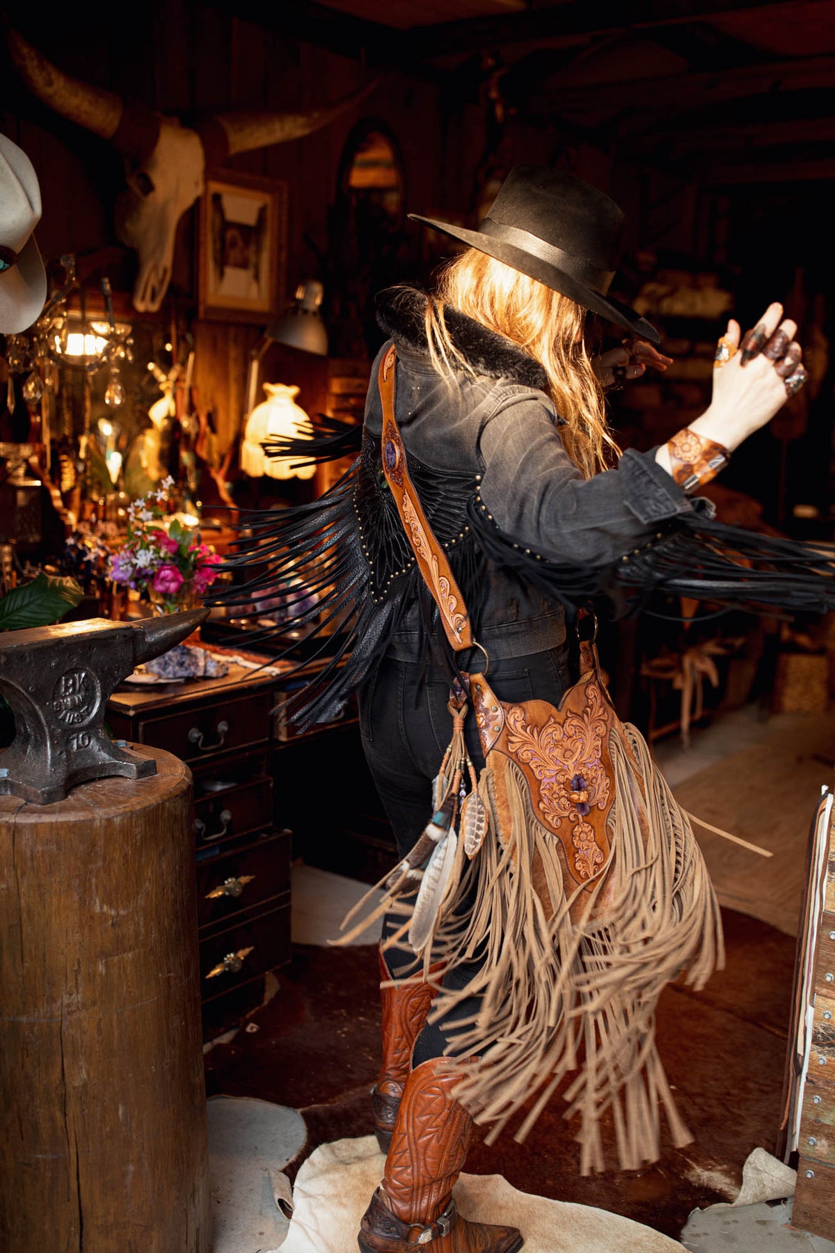 Dusty Mountain Bag with Amethyst
